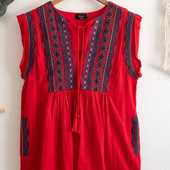 VICI Kells Cotton Embroidered Red Mini Dress Size Small - Picture 3 of 9